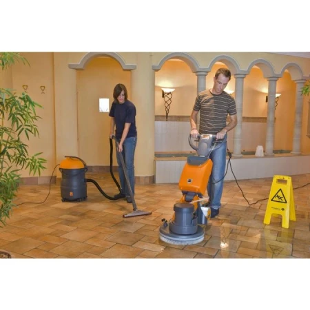 Aspirator profesional de extractie praf-lichide Taski Vacumat 22 1000W