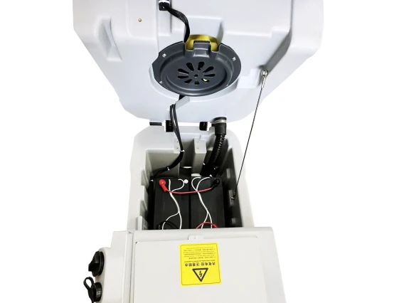 Masina spalat aspirat pardoseli cu om la bord Meco MC600