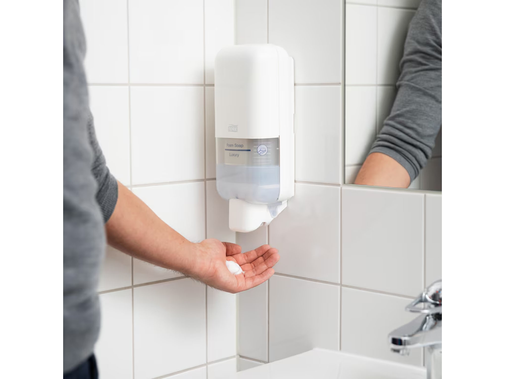 Dozator sapun lichid si dezinfectant Tork 564500 1litru - imagine 2